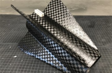 Materiais compostos de fibra de carbono de alto desempenho na aplicação em es...